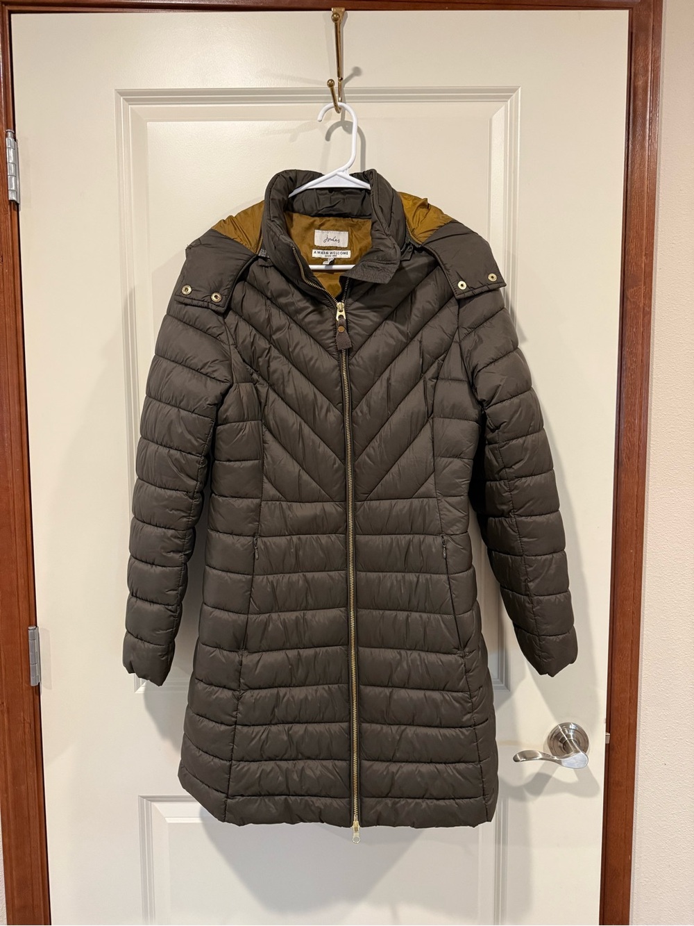 Lightweight Quilted joules puffer Coat in Olive with Contrast Hood